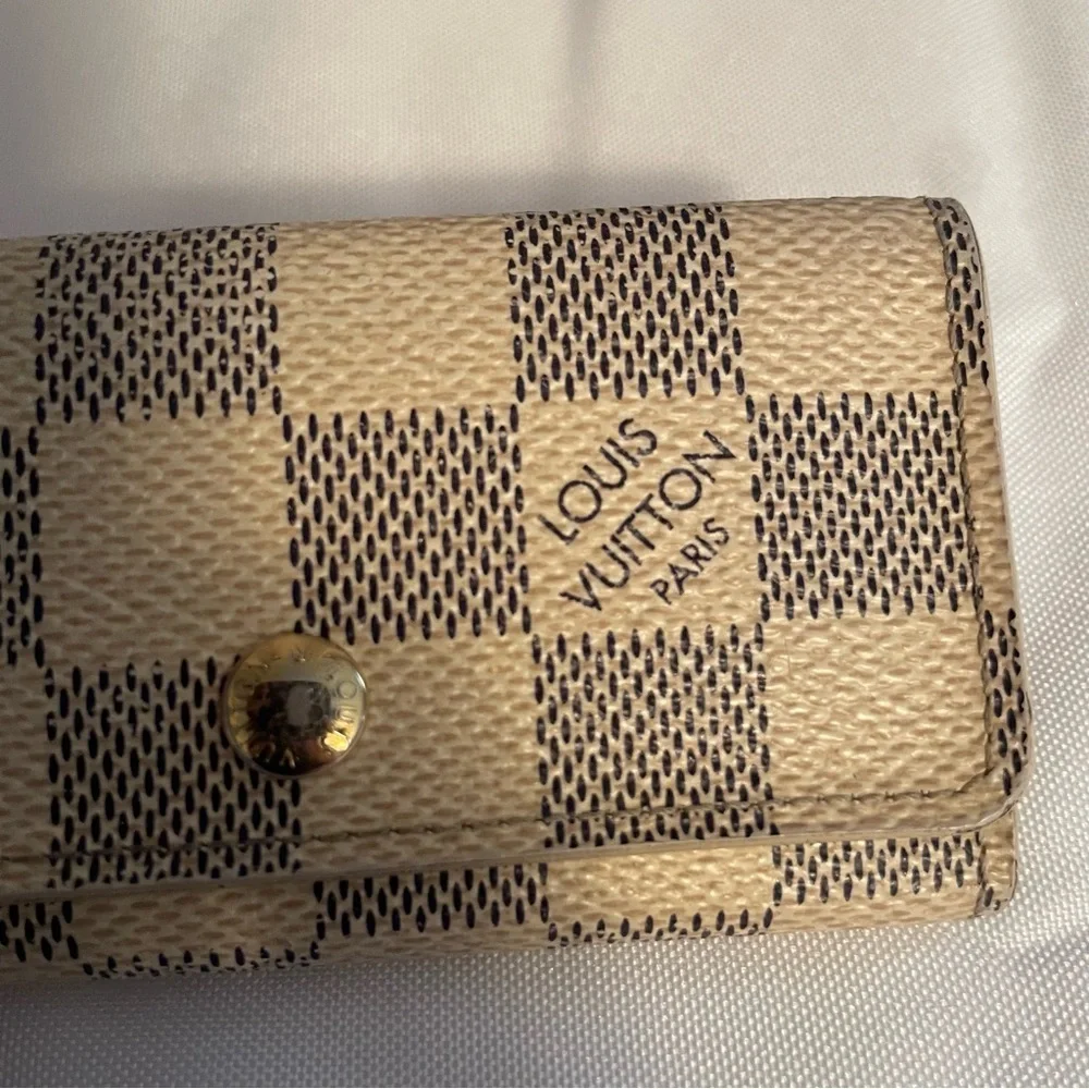 LOUIS VUITTON Damier Azur Multicles Key Holder Key Ring LV Cream Gray Checkered
